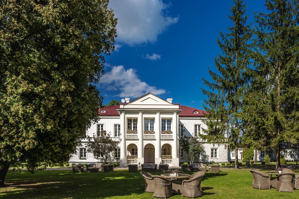 Palac Zegrzynski Zegrze Exterior photo